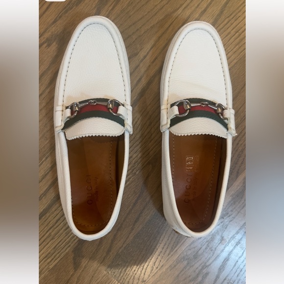 Gucci Men's white Leather Loafers with Green and Red Accents. US conversion:9 - Picture 1 of 6